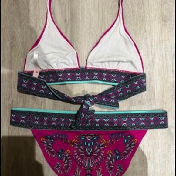 New Victorias Secret bikini - Picture 2 of 2